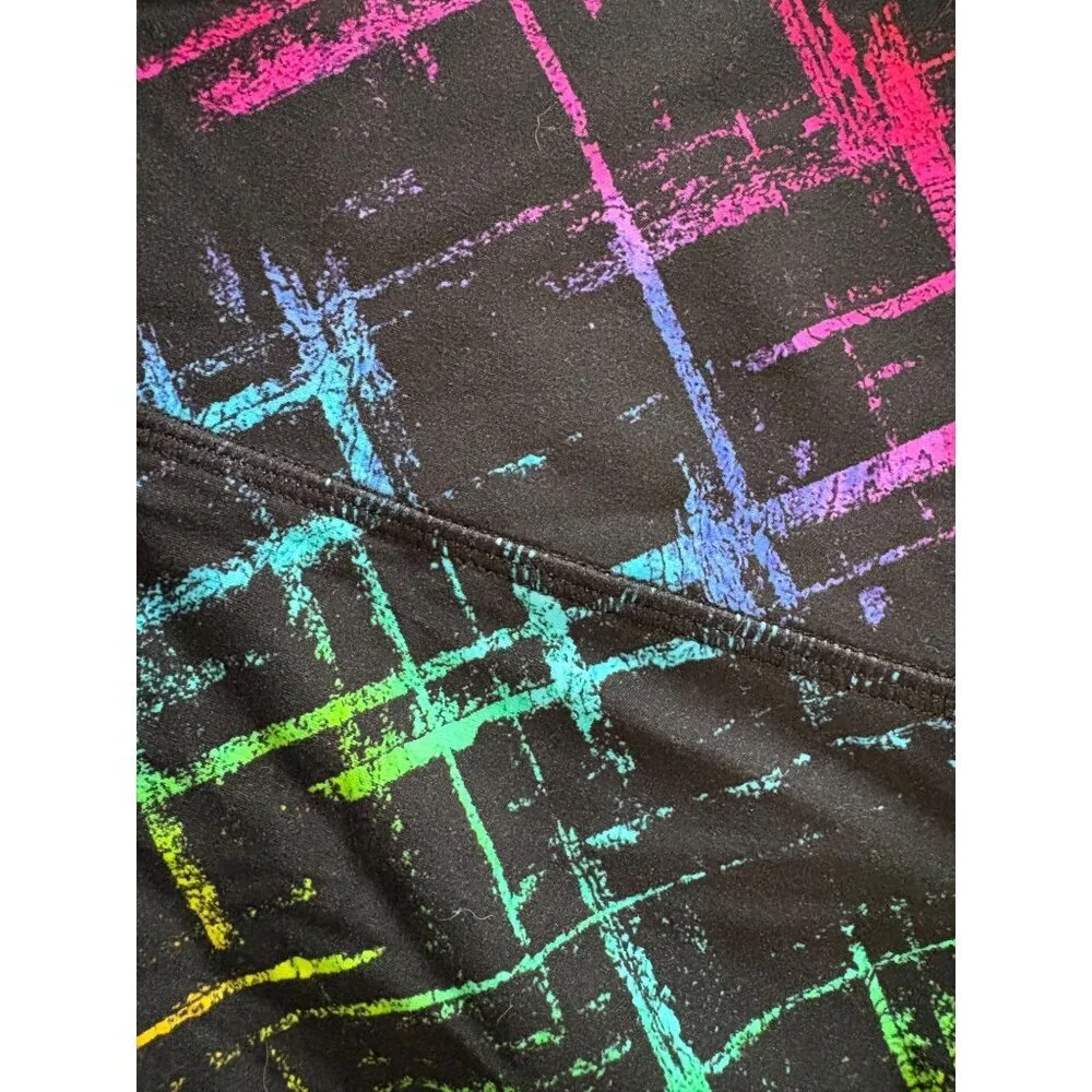 Peachy Athletic NWT Vixen High Rise Booty Gym Shorts Graffiti Print Size Medium